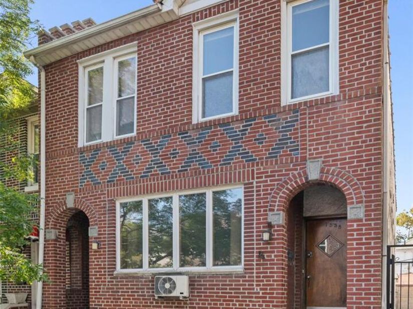 1538 W 11th Street, Brooklyn NY 11204