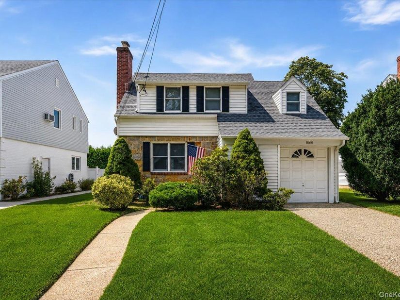 1860 Rockville Drive, Baldwin NY 11510