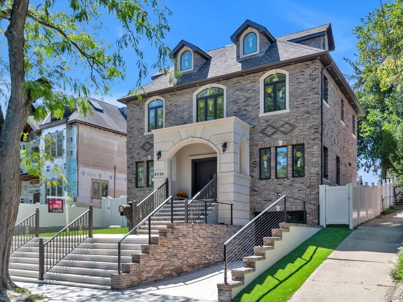 8366 Charlecote Ridge, Jamaica Estates NY 11432