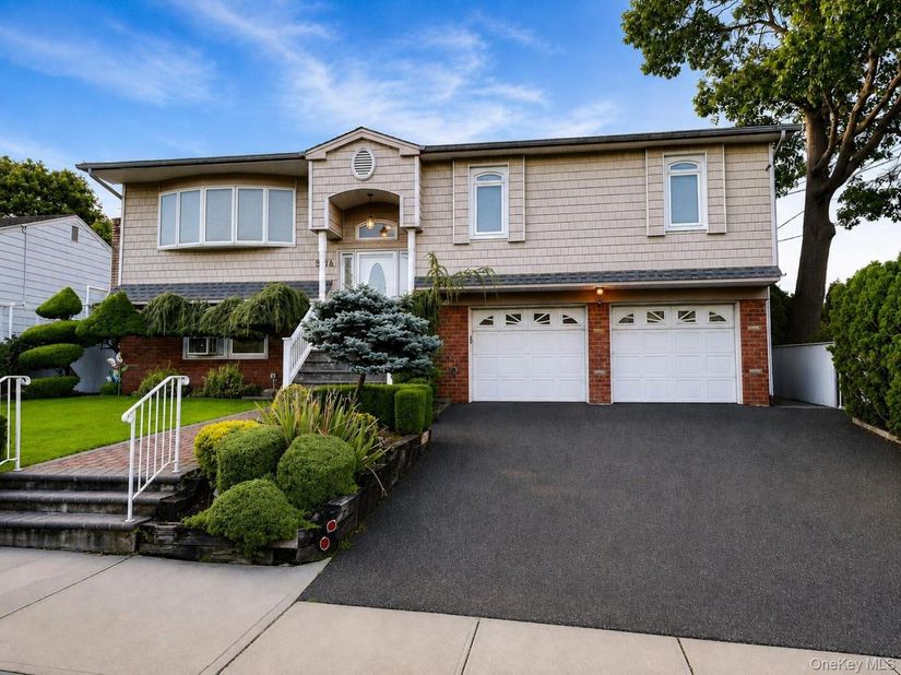 586 Harless Place, West Hempstead NY 11552