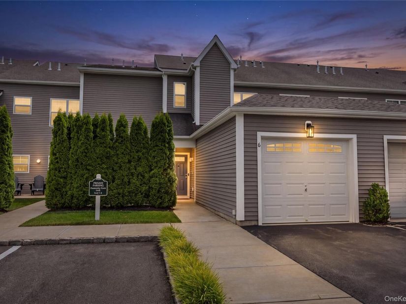 6 Grace Hall Lane, Yaphank NY 11980