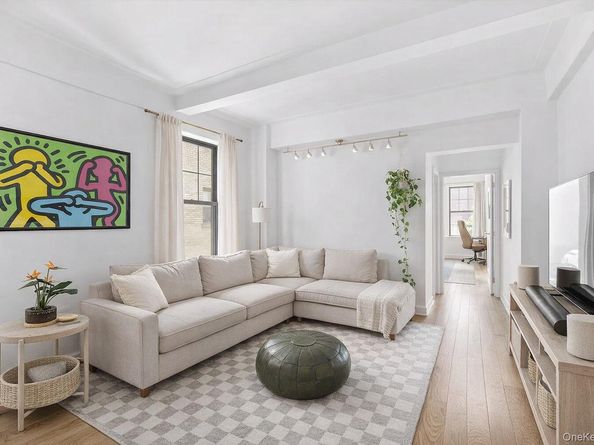 141 E 3RD Street 4B, New York (Manhattan) NY 10009
