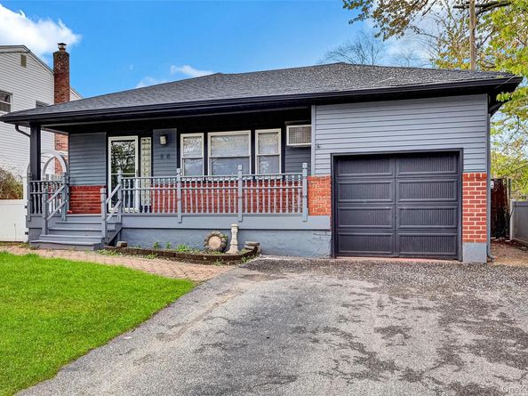 66 Phelps Lane, North Babylon NY 11703