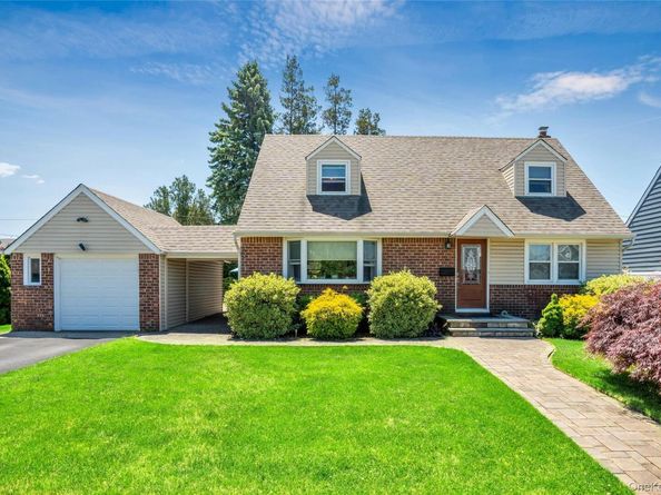 9 Amby Avenue, Plainview NY 11803