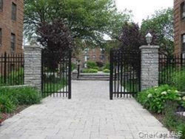 1 Jefferson Avenue F3, Rockville Centre NY 11570