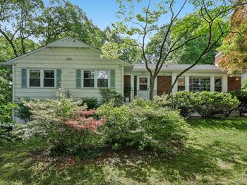 62 Mohegan Road
