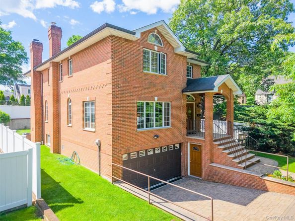 246-12 Cambria Avenue, Little Neck NY 11362
