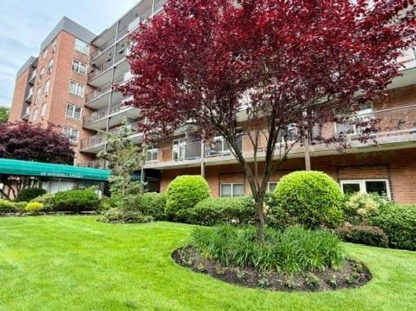 20 Wendell Street C39, Hempstead NY 11550