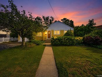 132 Davison Avenue