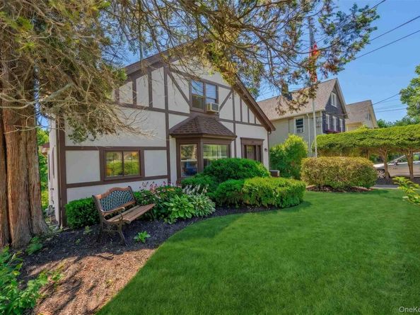 20 Hillside Avenue, Huntington NY 11743