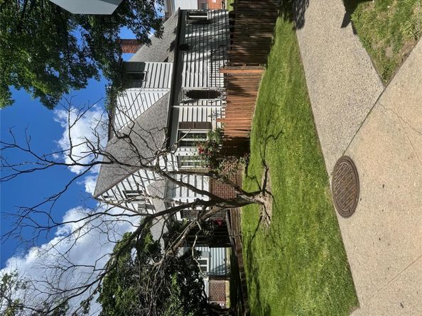 8019 Grand Central Parkway, East Elmhurst NY 11370