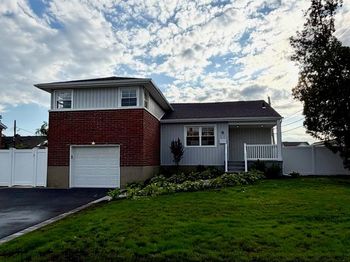 9 N Walnut Place