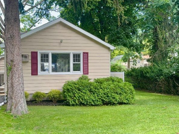 18 Kew, Sound Beach NY 11789