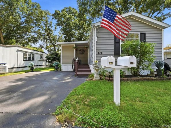 37 Hubbard Avenue 84, Riverhead NY 11901