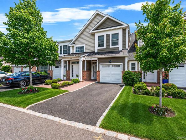 52102 Beech Tree Lane, Plainview NY 11803