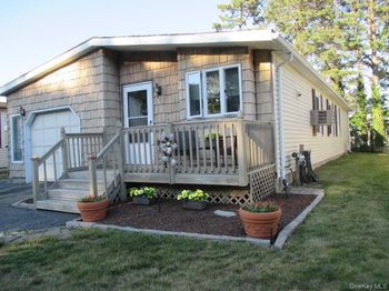 130 Village Circle W