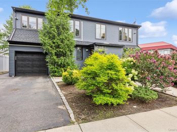301 Merrick Avenue