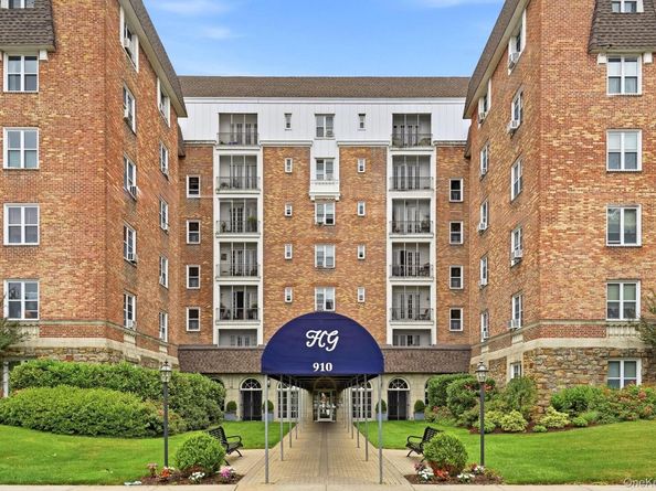 910 Stuart Avenue 2EF, Mamaroneck NY 10543