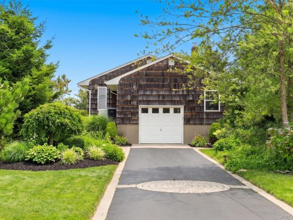 272 Grand Central Avenue, Amityville NY 11701