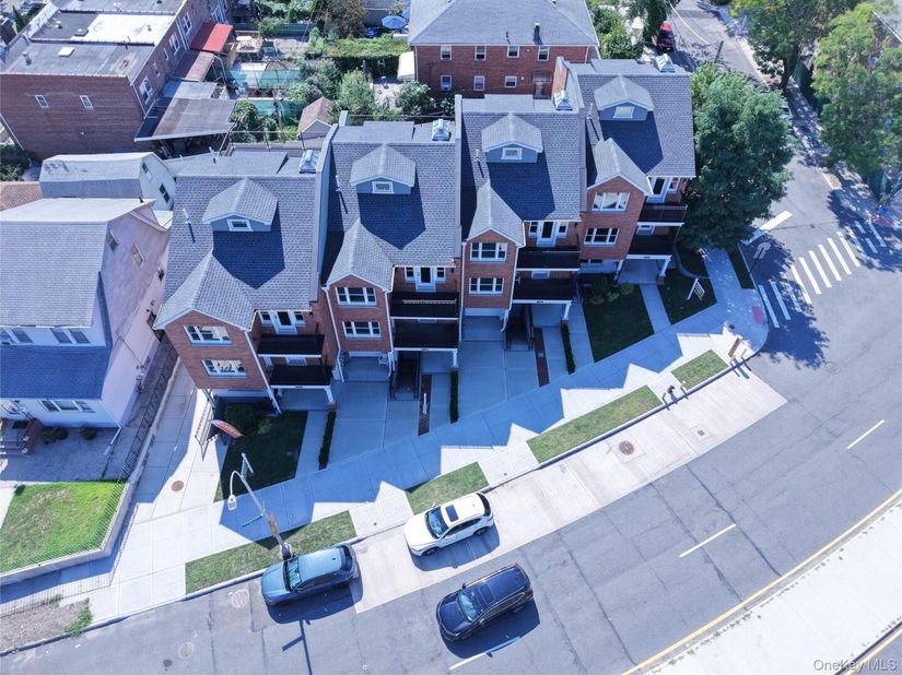 37-08 Francis Lewis Boulevard, Bayside NY 11361