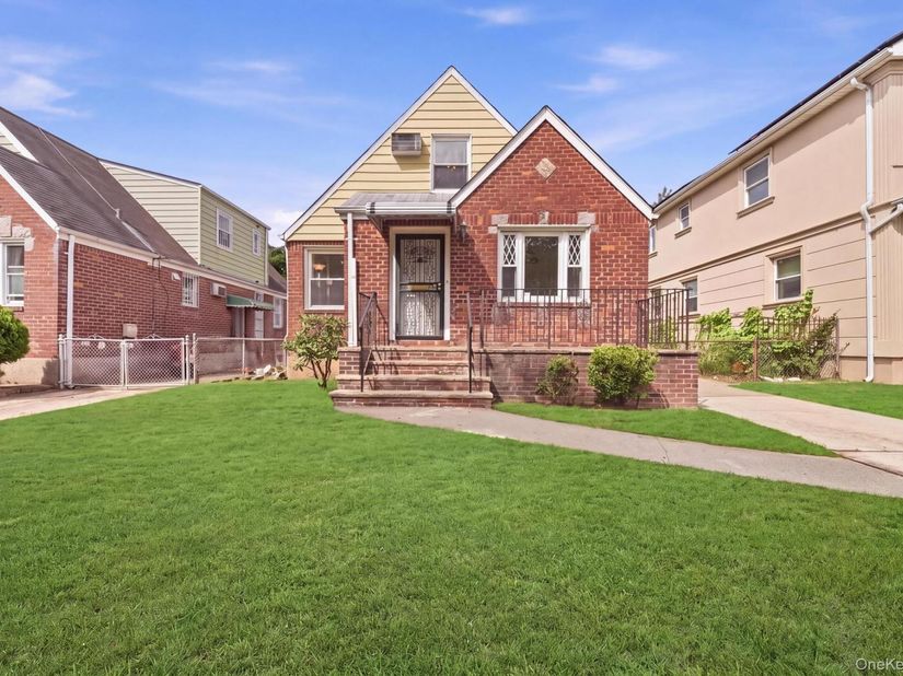 5332 187th Street, Fresh Meadows NY 11365