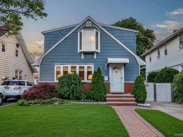 78 Rockaway Parkway, Valley Stream NY 11580