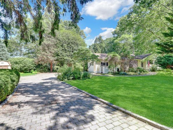201 Miller Place Road, Miller Place NY 11764