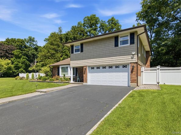 61 Viola Drive, Glen Cove NY 11542
