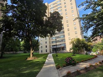 6 Fordham Hill Oval