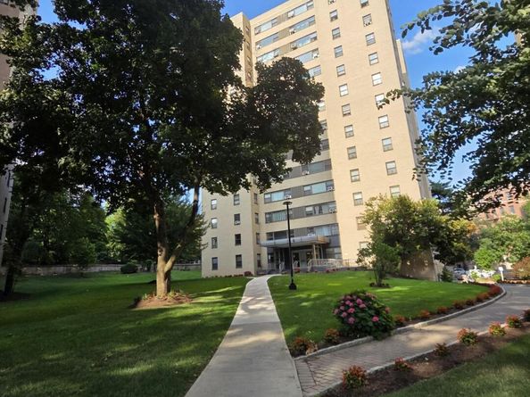 6 Fordham Hill Oval 8H, Bronx NY 10468
