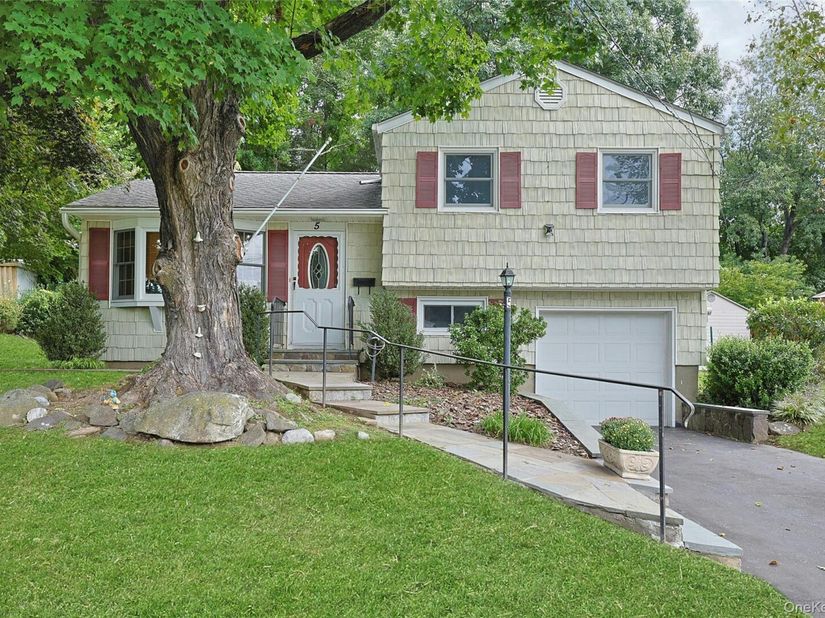 5 Seward Court, Montrose NY 10548