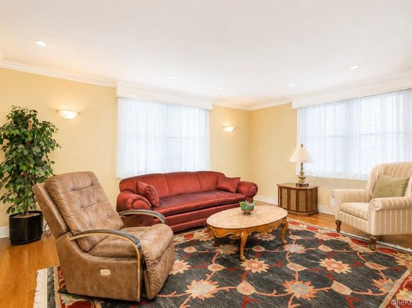 182-12 Horace Harding Expressway 1K, Fresh Meadows NY 11365
