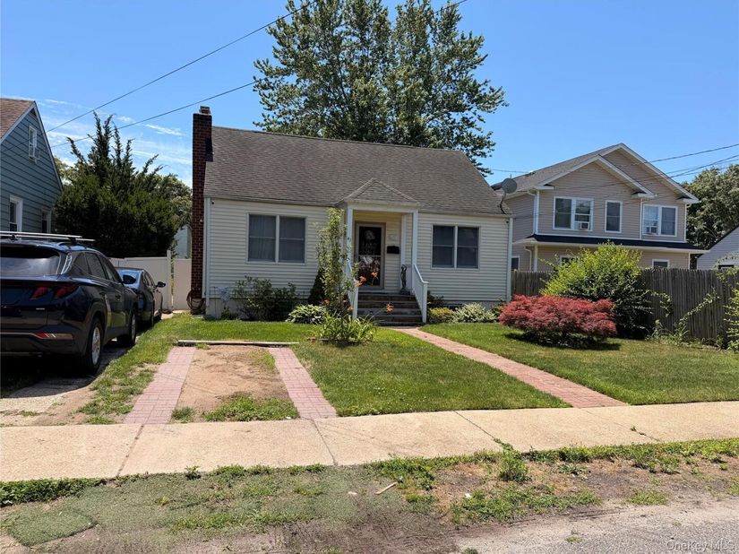 43 2nd Avenue, Central Islip NY 11722