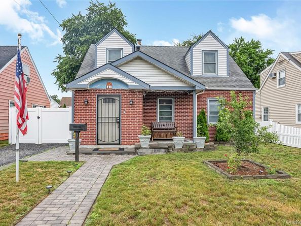 41 Haig Road, Valley Stream NY 11581