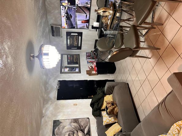 200-21 Hollis Avenue, Saint Albans NY 11412