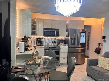 200-21 Hollis Avenue