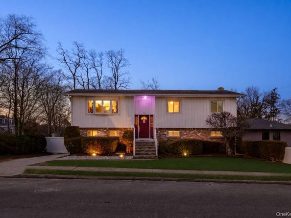 85 Bedford Avenue, Freeport NY 11520