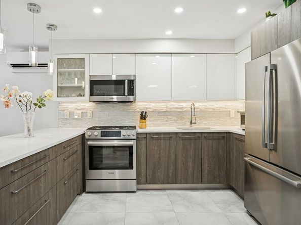 2812 E 27TH Street 204, Brooklyn NY 11235