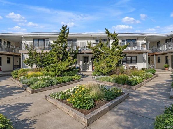 65 W Broadway 6A, Long Beach NY 11561