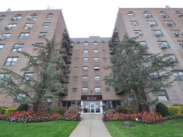 202-35 Foothill Avenue B24, Hollis NY 11423