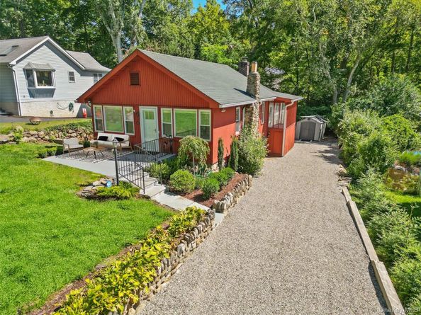 6 Brookside Drive, Yorktown Heights NY 10598