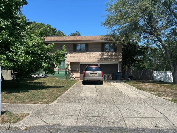 335 Babylon Street, Islip Terrace NY 11752