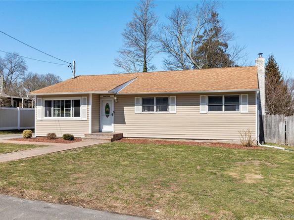 18 Wexford Street, Huntington NY 11743