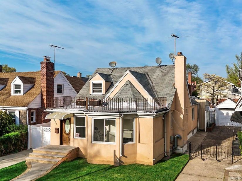 73-33 188th Street, Fresh Meadows NY 11366