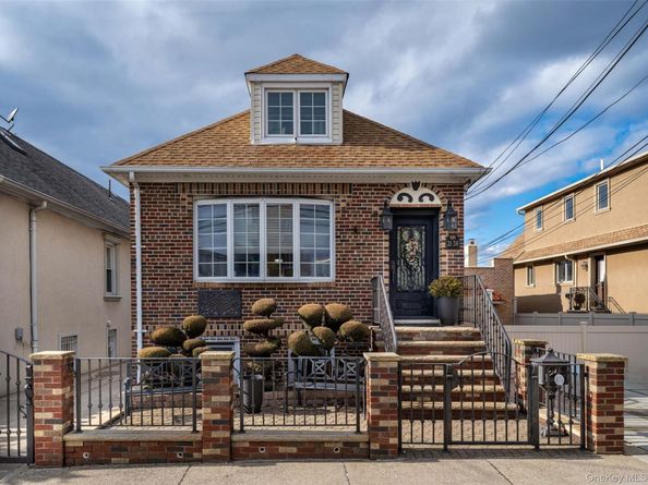 21-38 49th Street, Astoria NY 11105