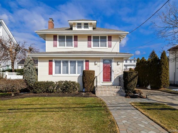 36 W Windsor Parkway, Oceanside NY 11572