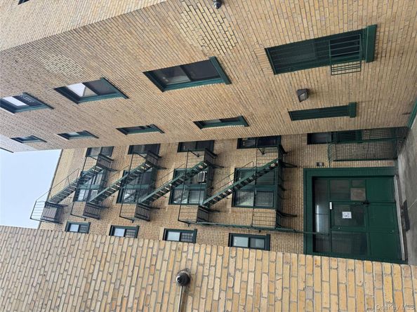 530 E 159th Street 47, Bronx NY 10451