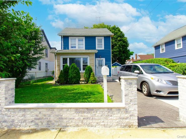 361 E Columbia Street, Hempstead NY 11550