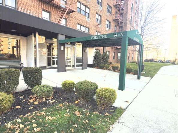 84-09 155th Avenue 2H, Howard Beach NY 11414