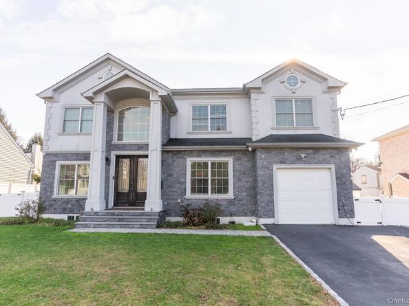 157 Evans Avenue, Albertson NY 11507